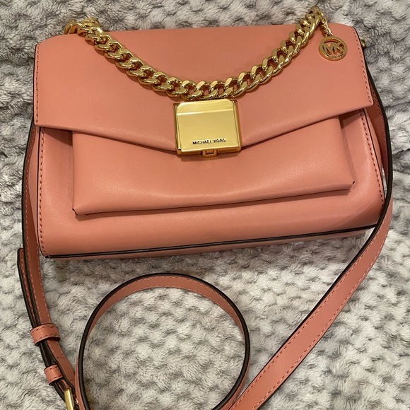 Michael Kors cross body purse in beautiful pink color with gold accents - Picture 13 of 13
